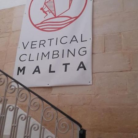 Vertical Climbing Malta Qrendi Kültér fotó