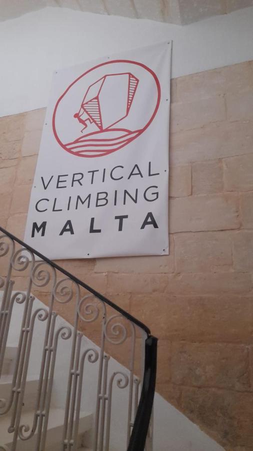 Vertical Climbing Malta Qrendi Kültér fotó